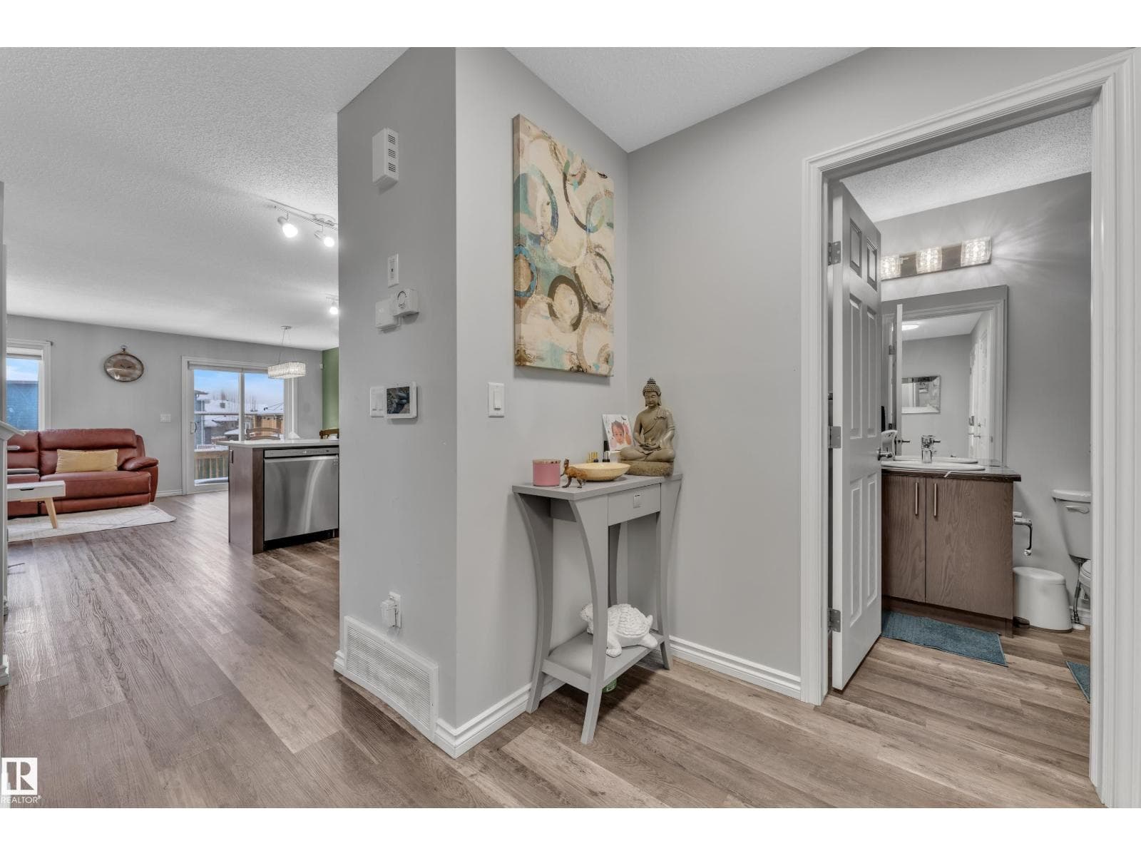 9425 206A ST NW photo 5