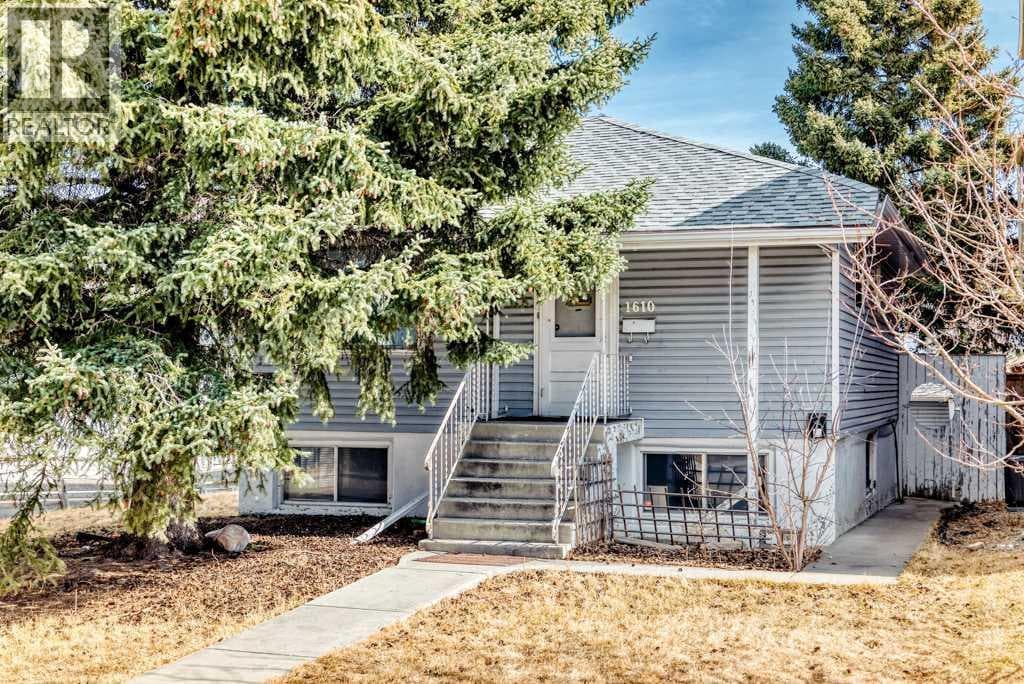 3 bed 2 bath single family at 1610 40 Street SW — $749,000