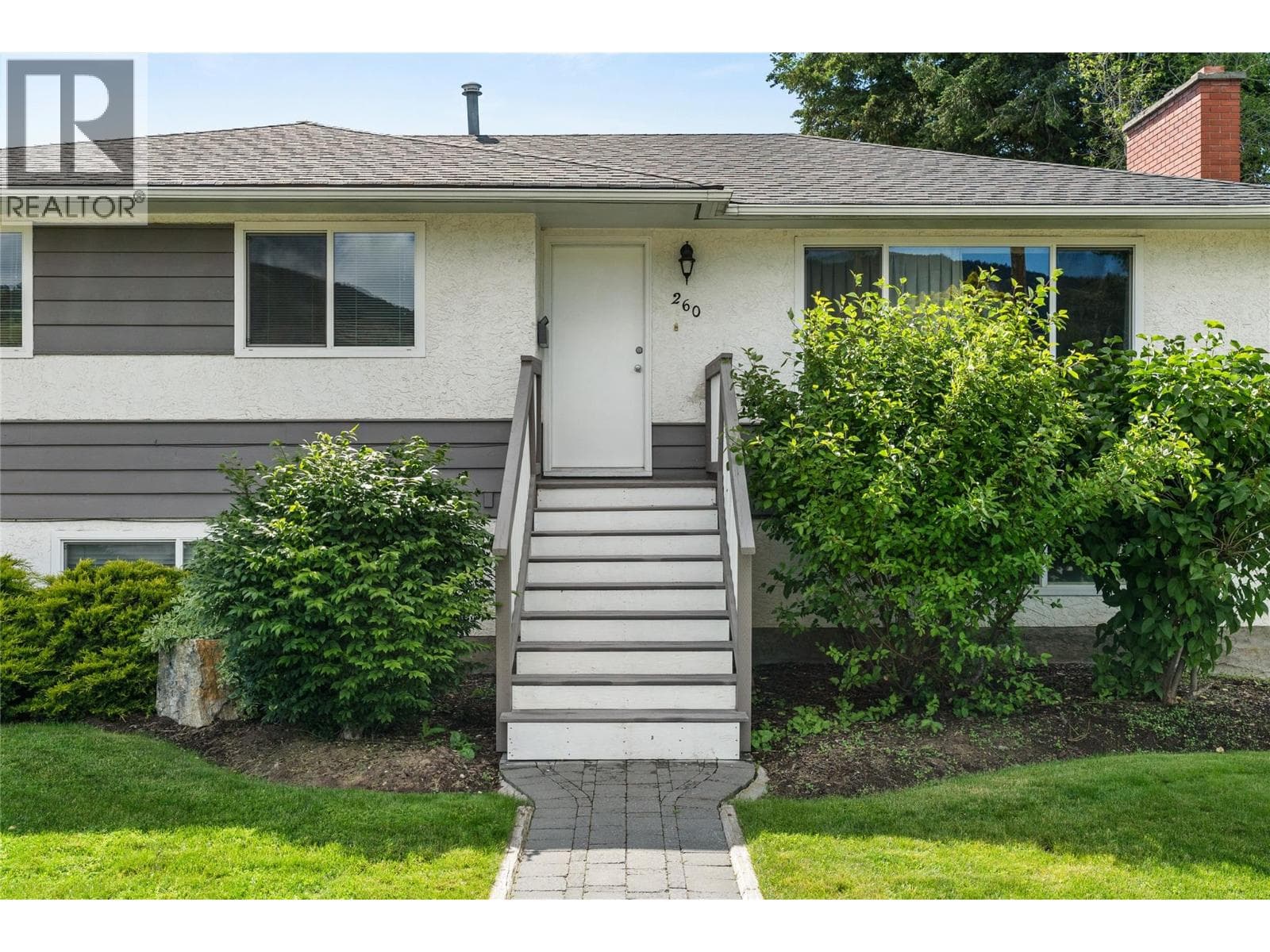 260 Gibbs Road photo 4
