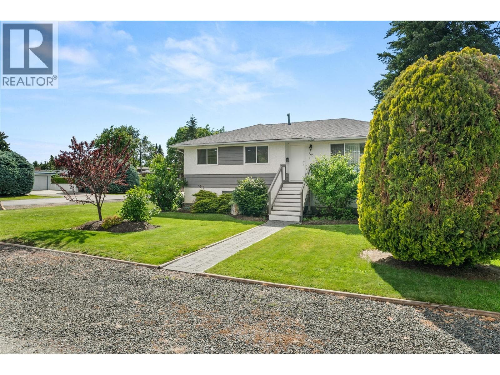 260 Gibbs Road photo 3
