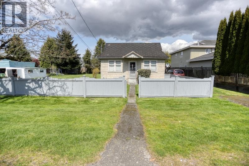 5211 MAPLE ROAD photo 3