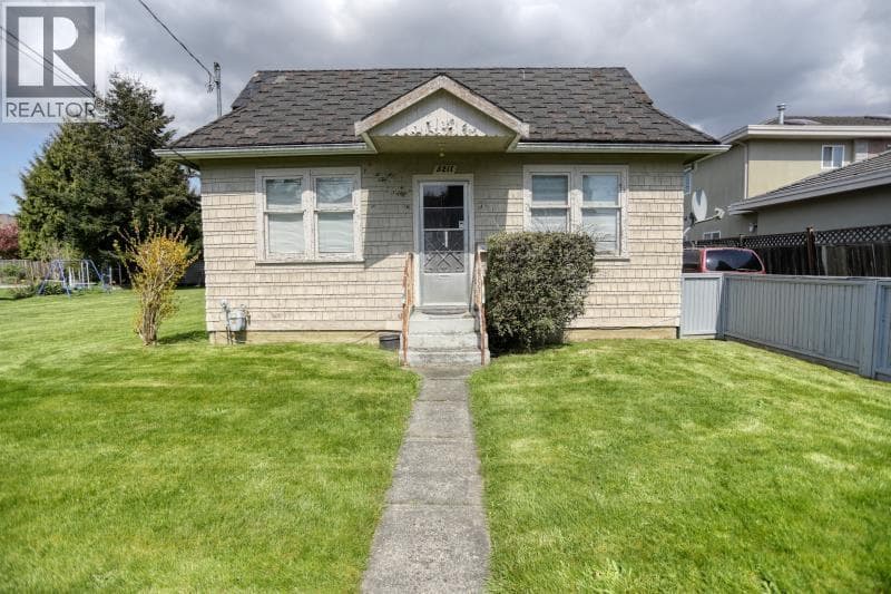 5211 MAPLE ROAD photo 4