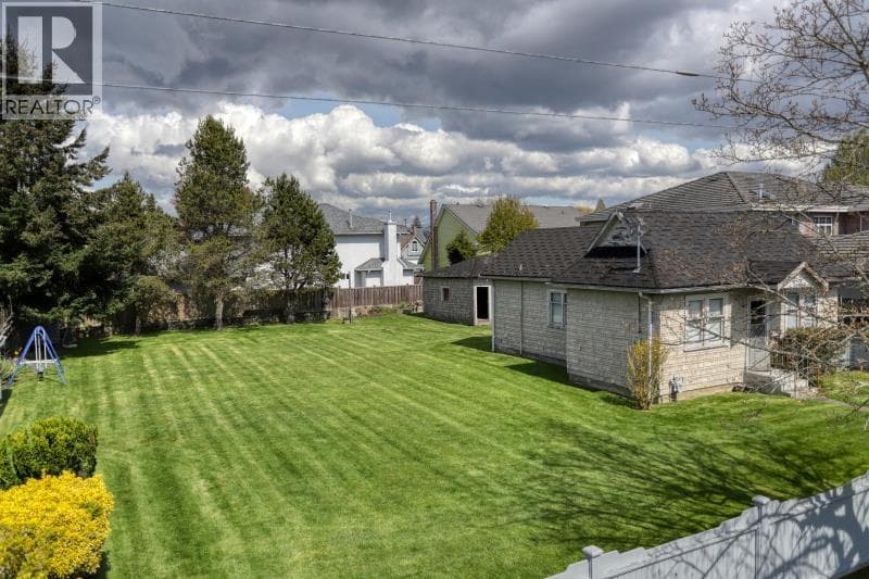 5211 MAPLE ROAD photo 5