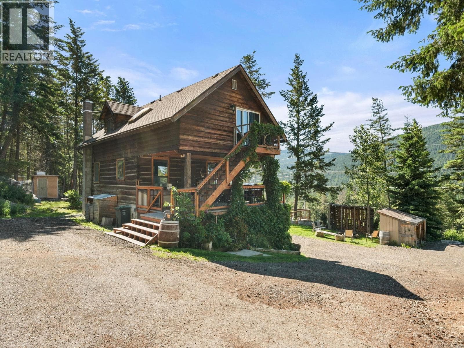 1809 Cardinal Creek Road photo 4
