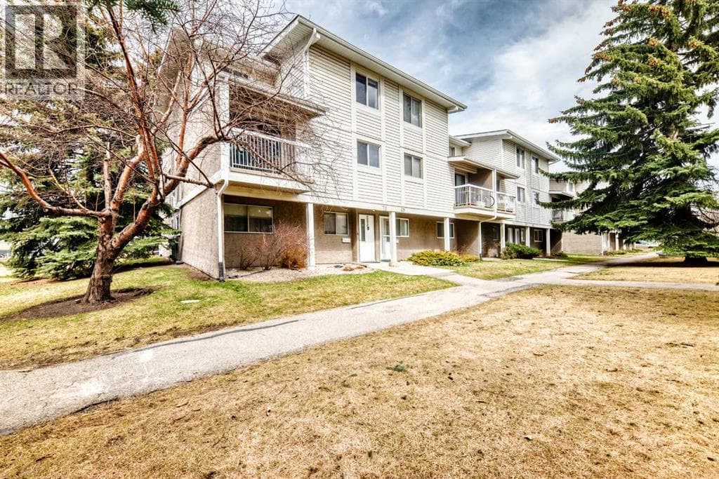 3 bed 1 bath single family at 72, 3015 51 Street SW — $310,000