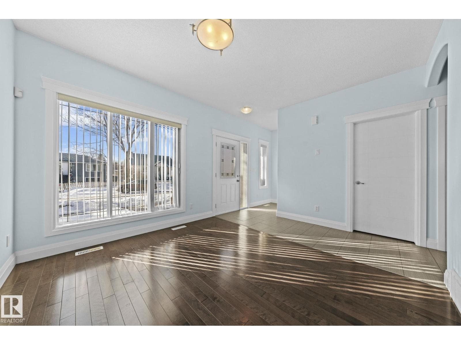 12913 124 ST NW photo 5