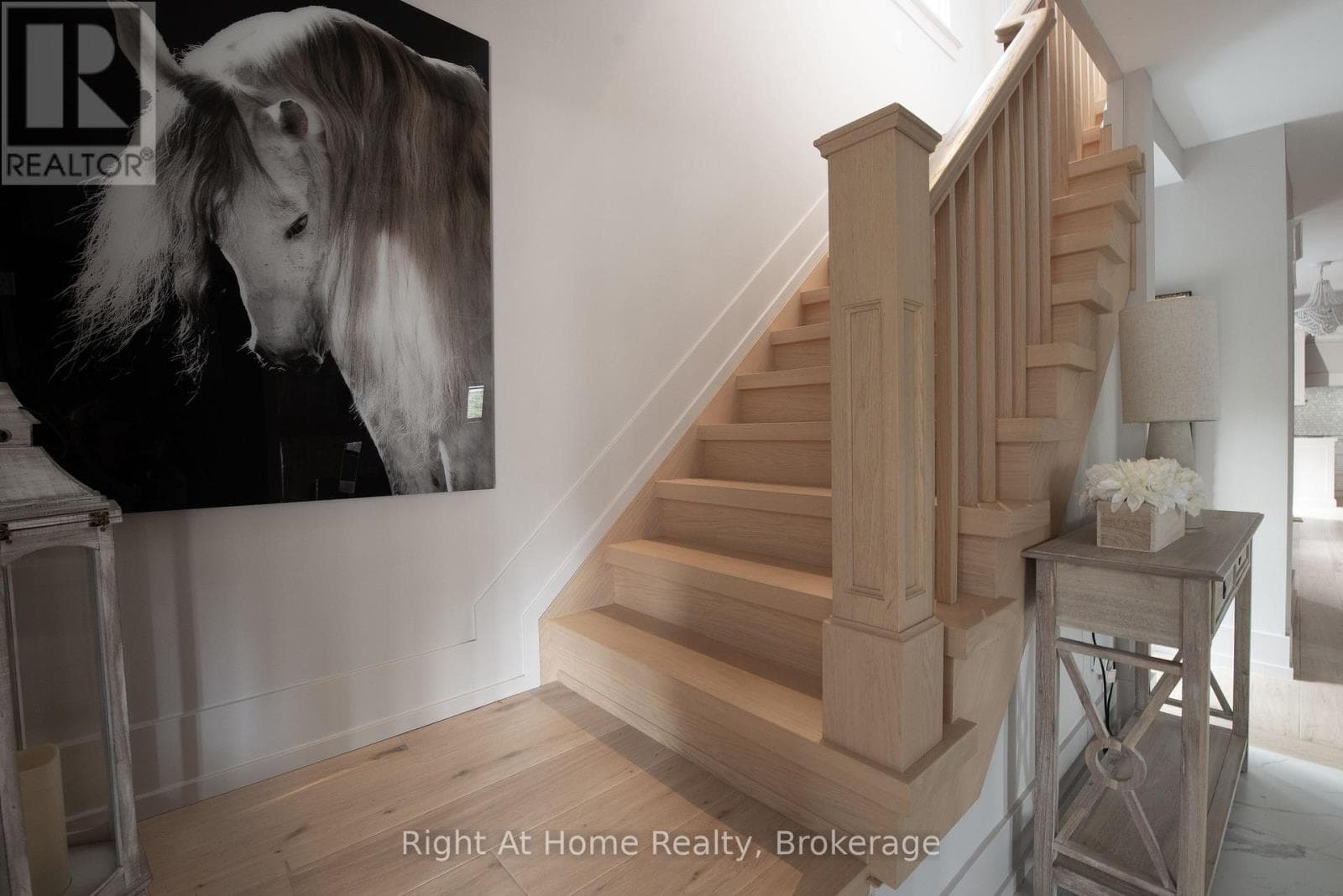 139 ALLAN STREET photo 4