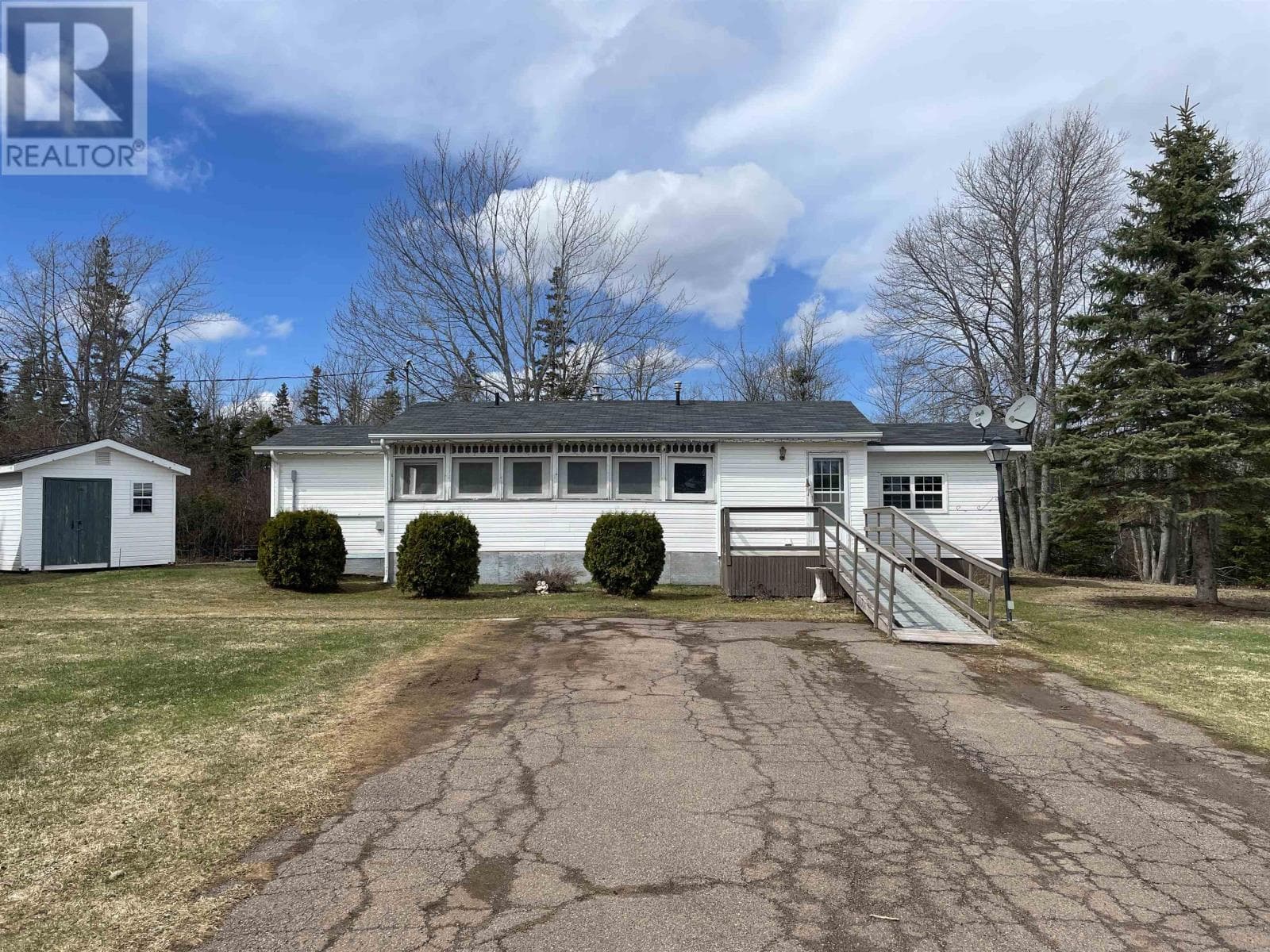 2 bed 1 bath single family at 383 Ellerslie Road — $199,000
