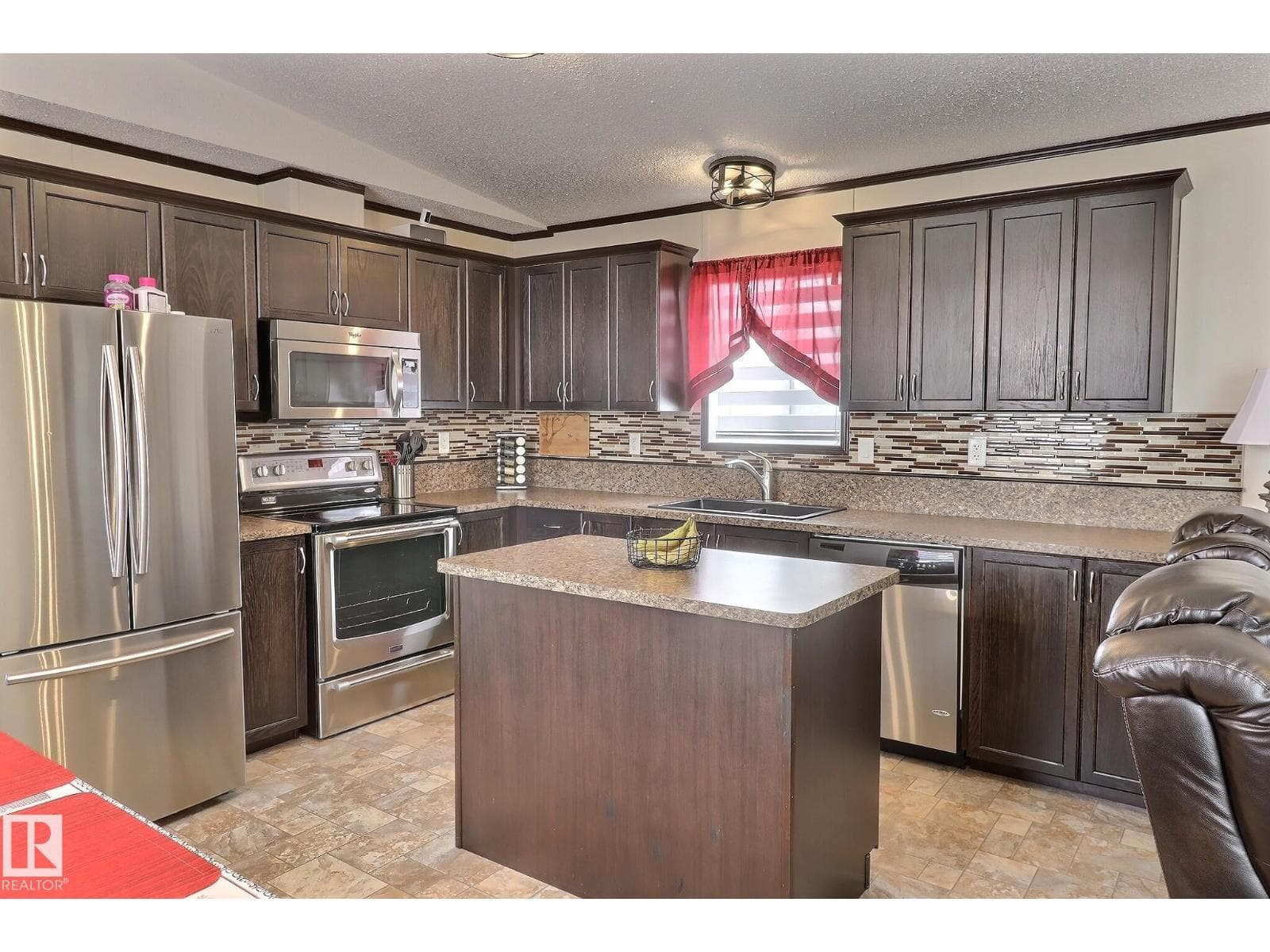 307 Evergreen PA NW photo 4