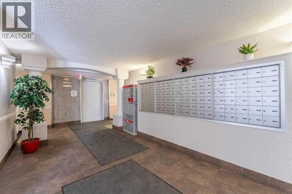 1317, 6224 17 Avenue SE photo 2