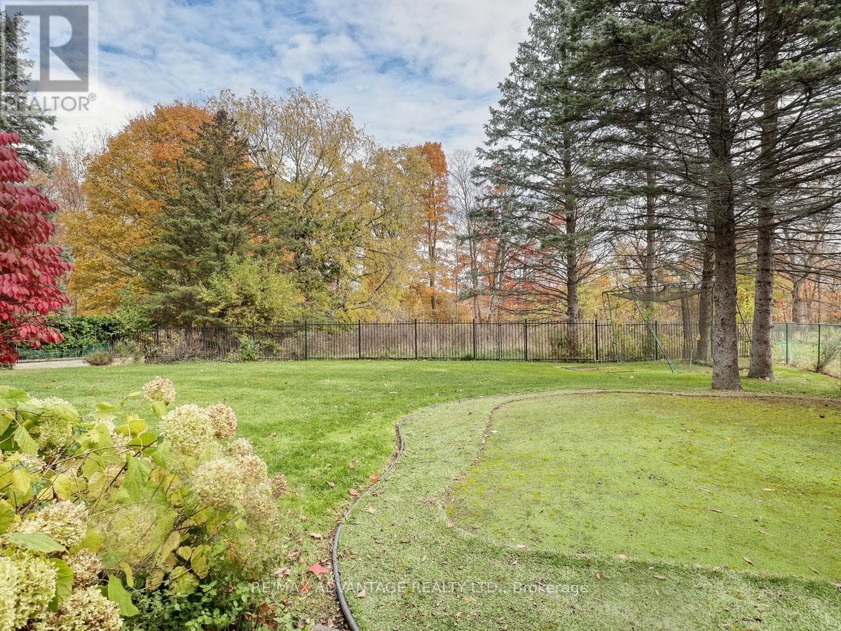 110 WHITEACRES DRIVE photo 3