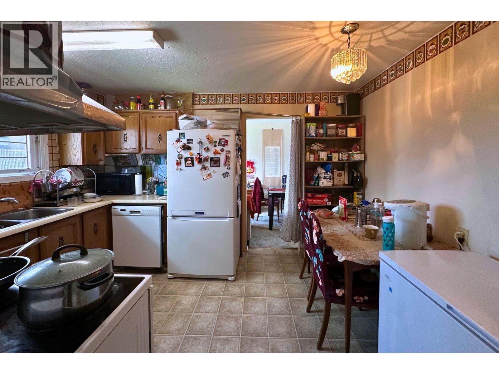 1456 Springfield Road photo 4