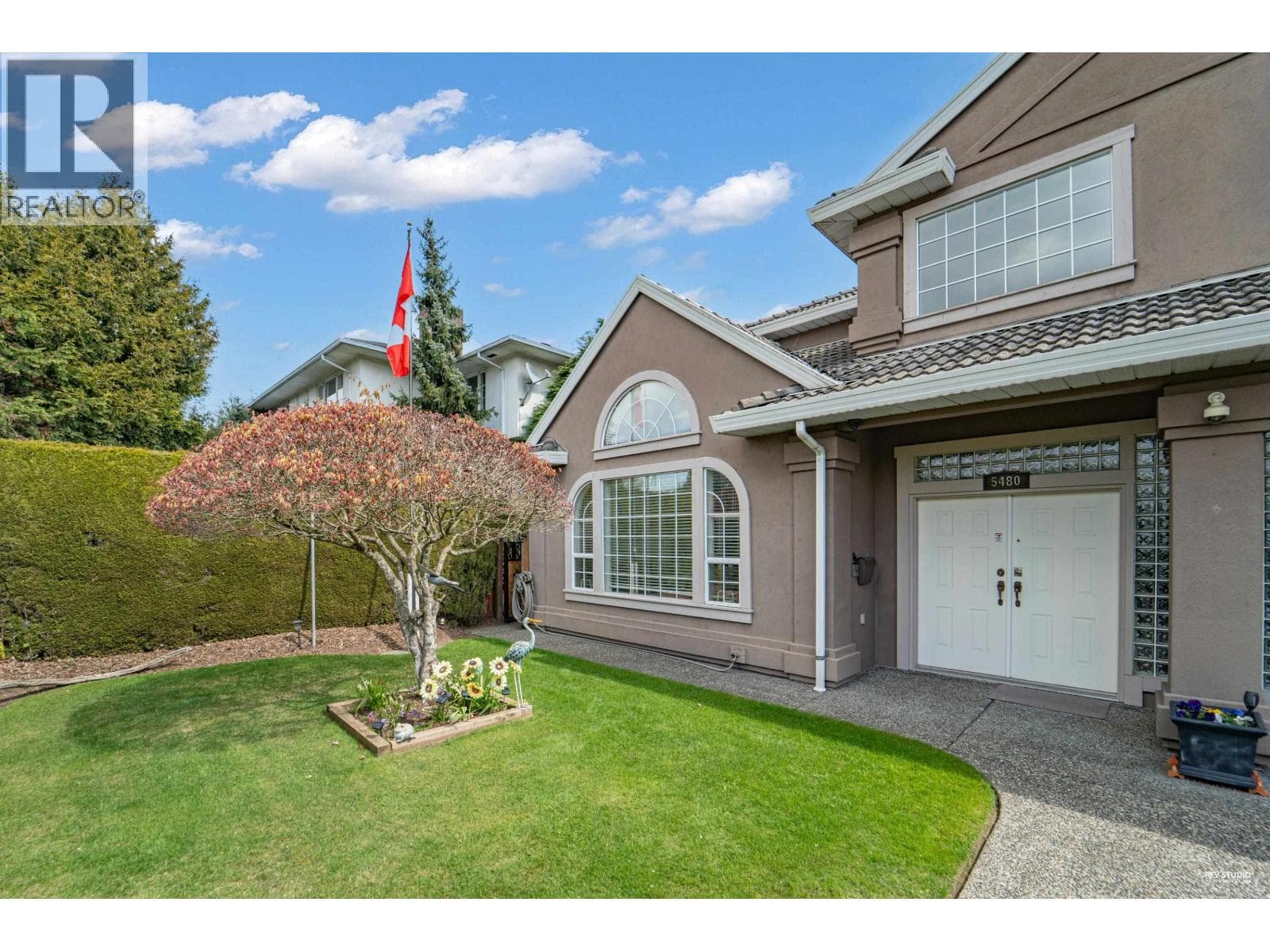5480 CAMBIE STREET photo 2