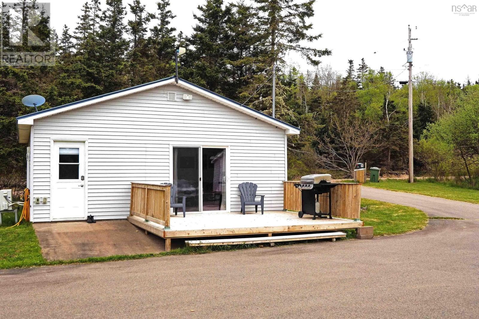 1 bed 1 bath single family at 1168 West Bay Road — $165,900