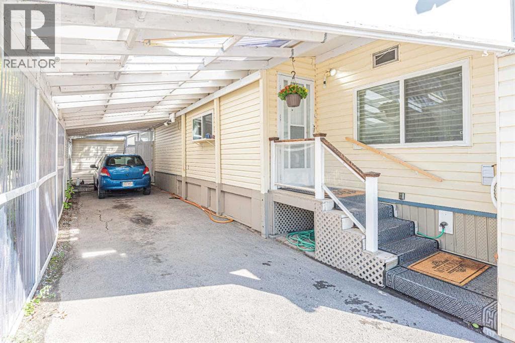 102, 3223 83 Street NW photo 3