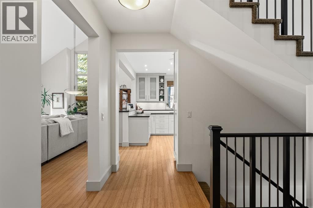 17, 1359 69 Street SW photo 3
