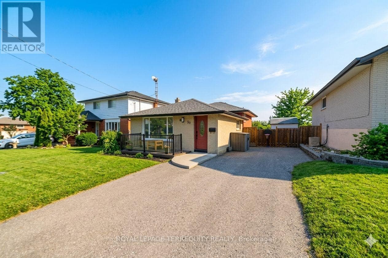 3 bed 2 bath single family at 90 KEEWATIN STREET S — $699,900