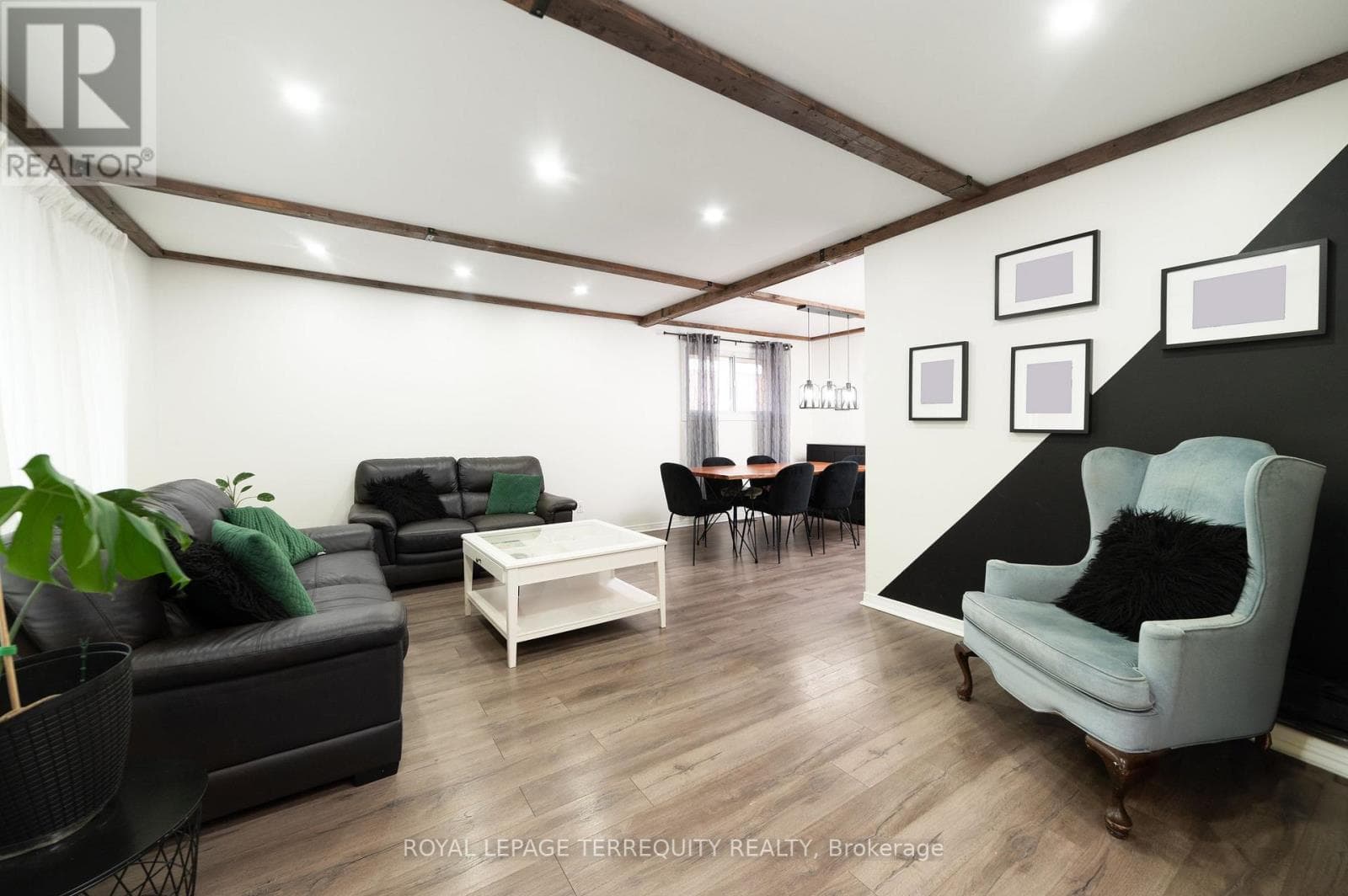 90 KEEWATIN STREET S photo 5