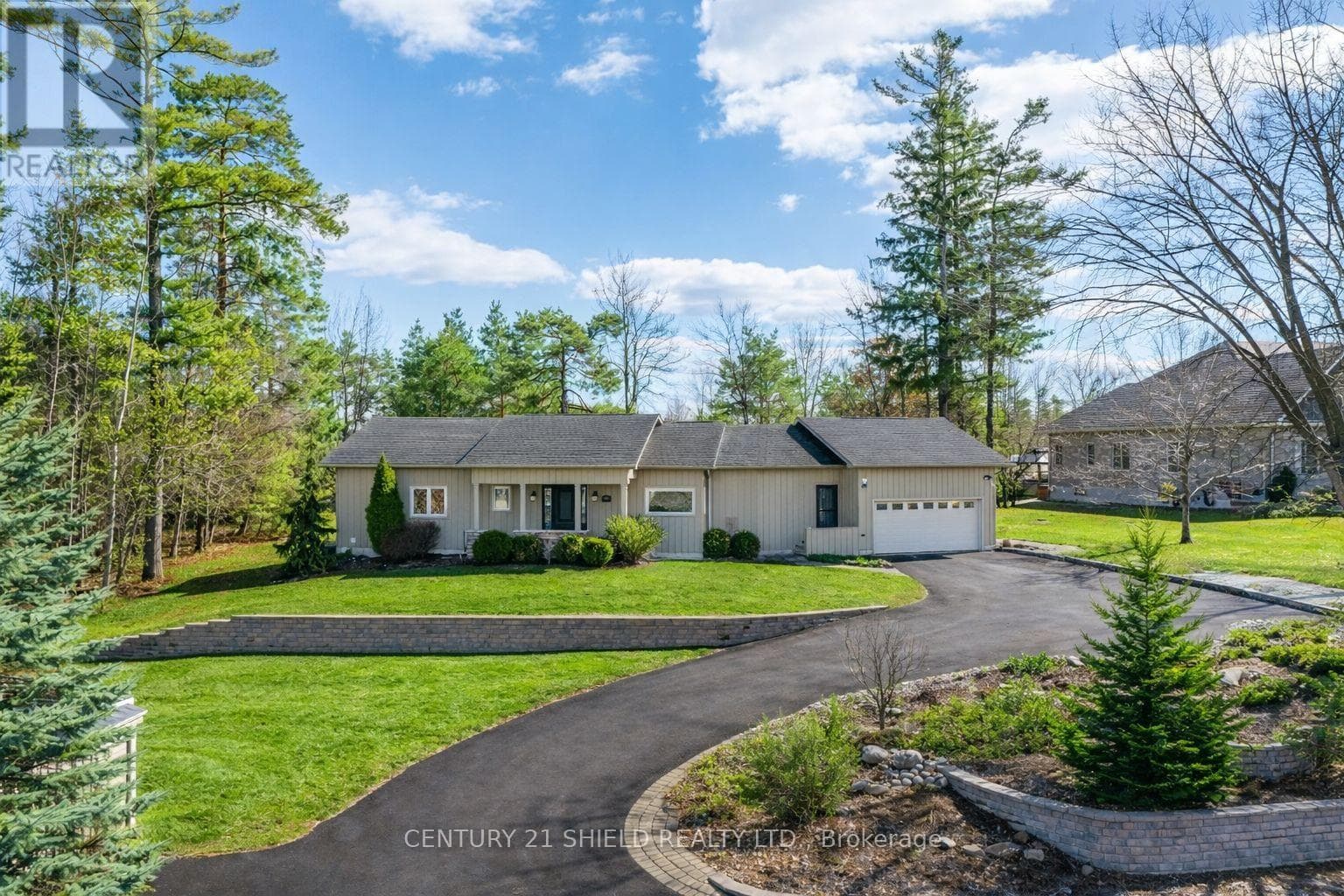 3 bed 3 bath single family at 1 FOREST HILL ROAD — $934,900