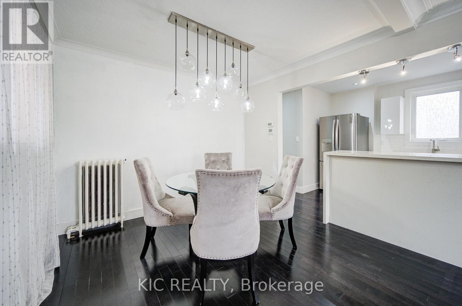 35 MONTCALM AVENUE photo 5
