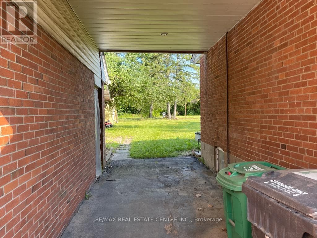 2431 THORN LODGE DRIVE photo 5