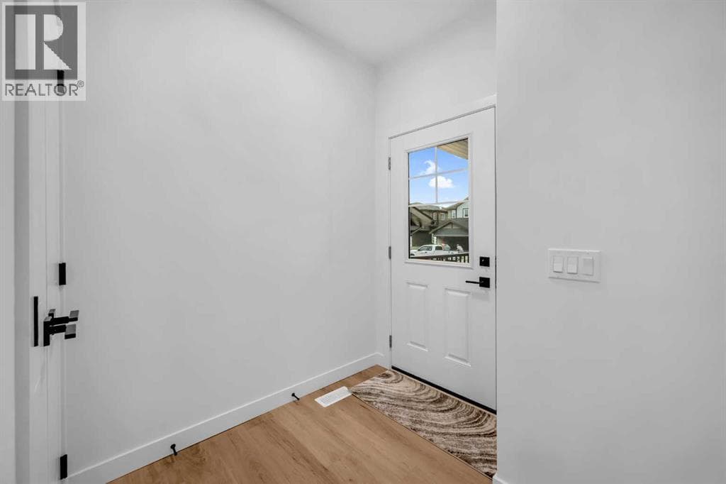288 Sora Terrace SE photo 5