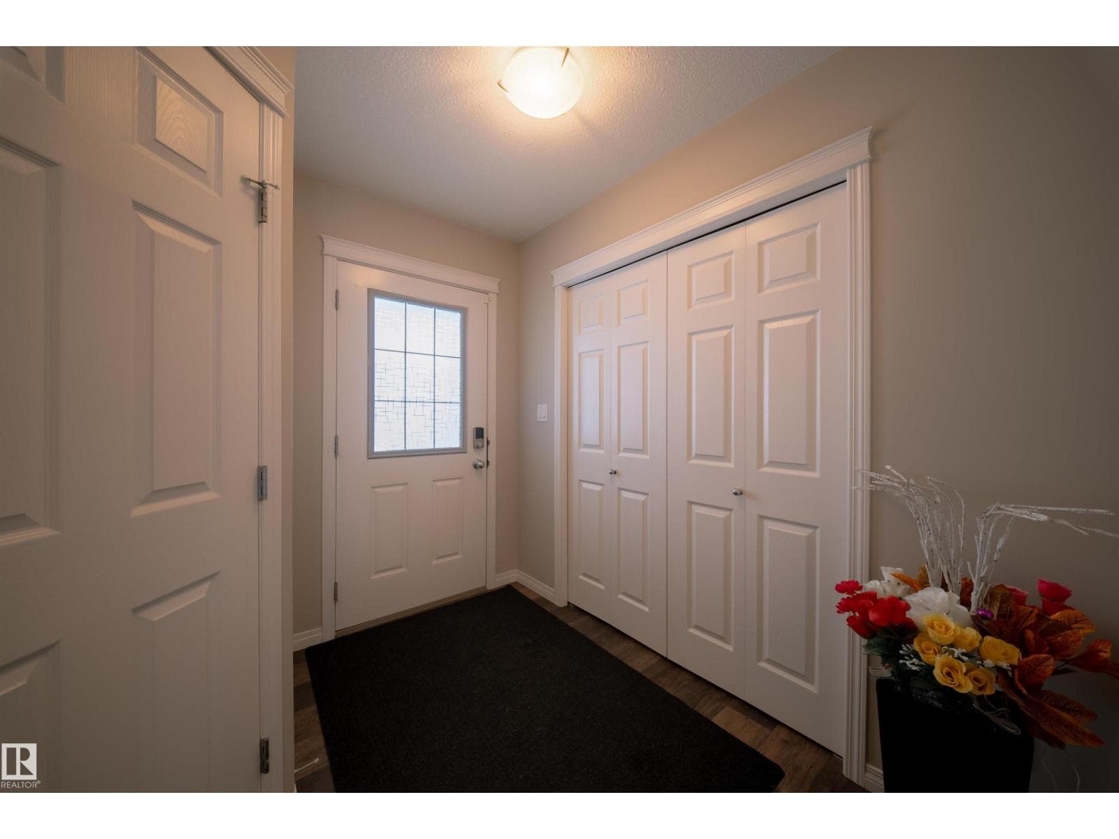 2132 52 ST SW photo 4
