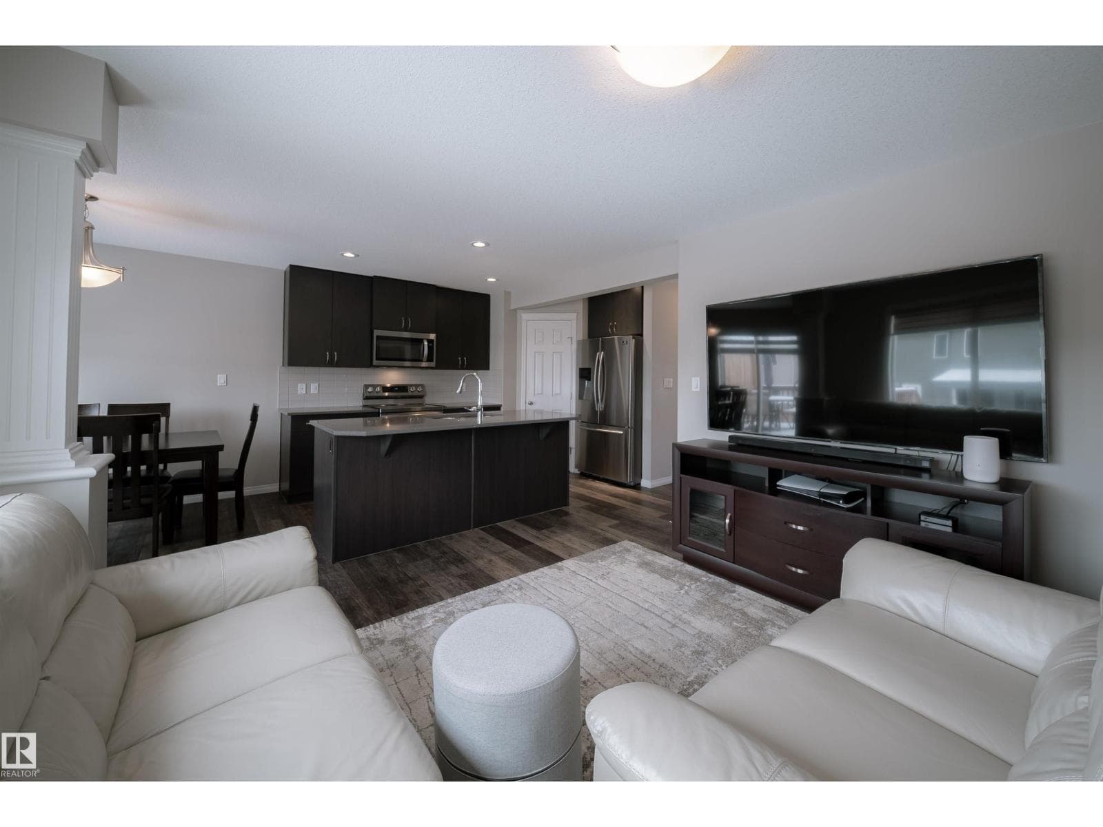 2132 52 ST SW photo 5