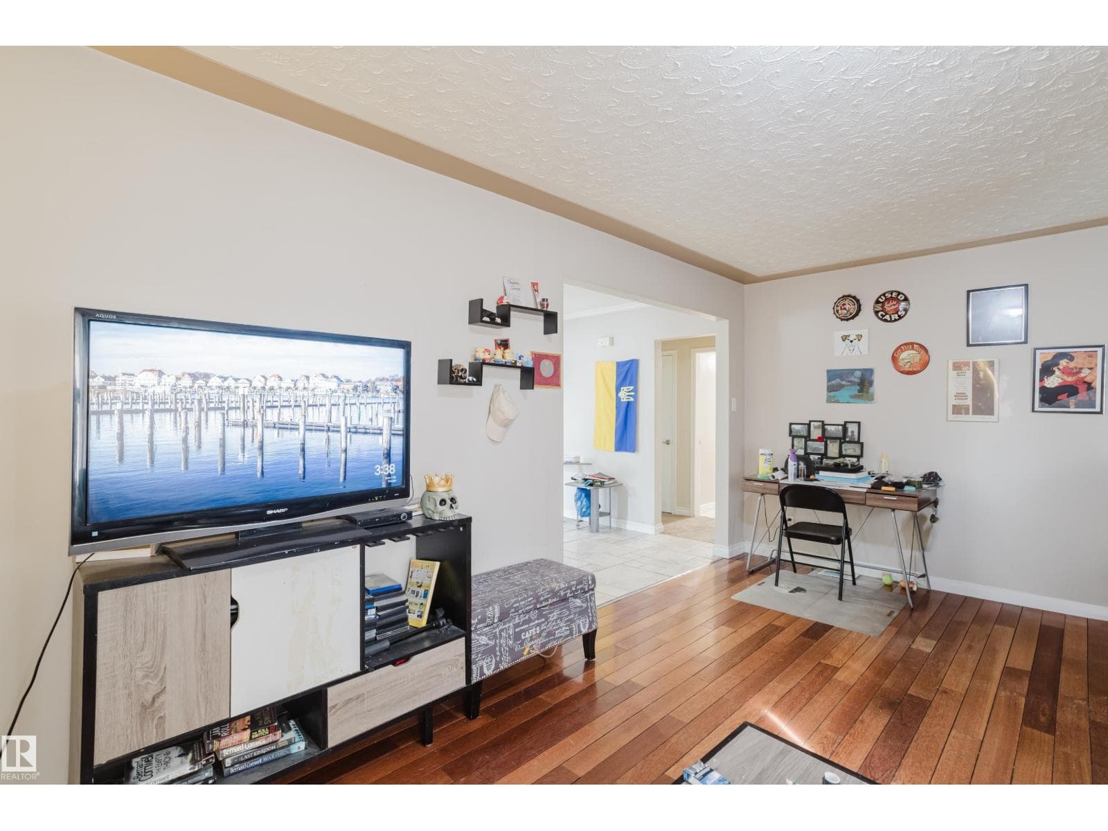 12720 135 AV NW photo 5
