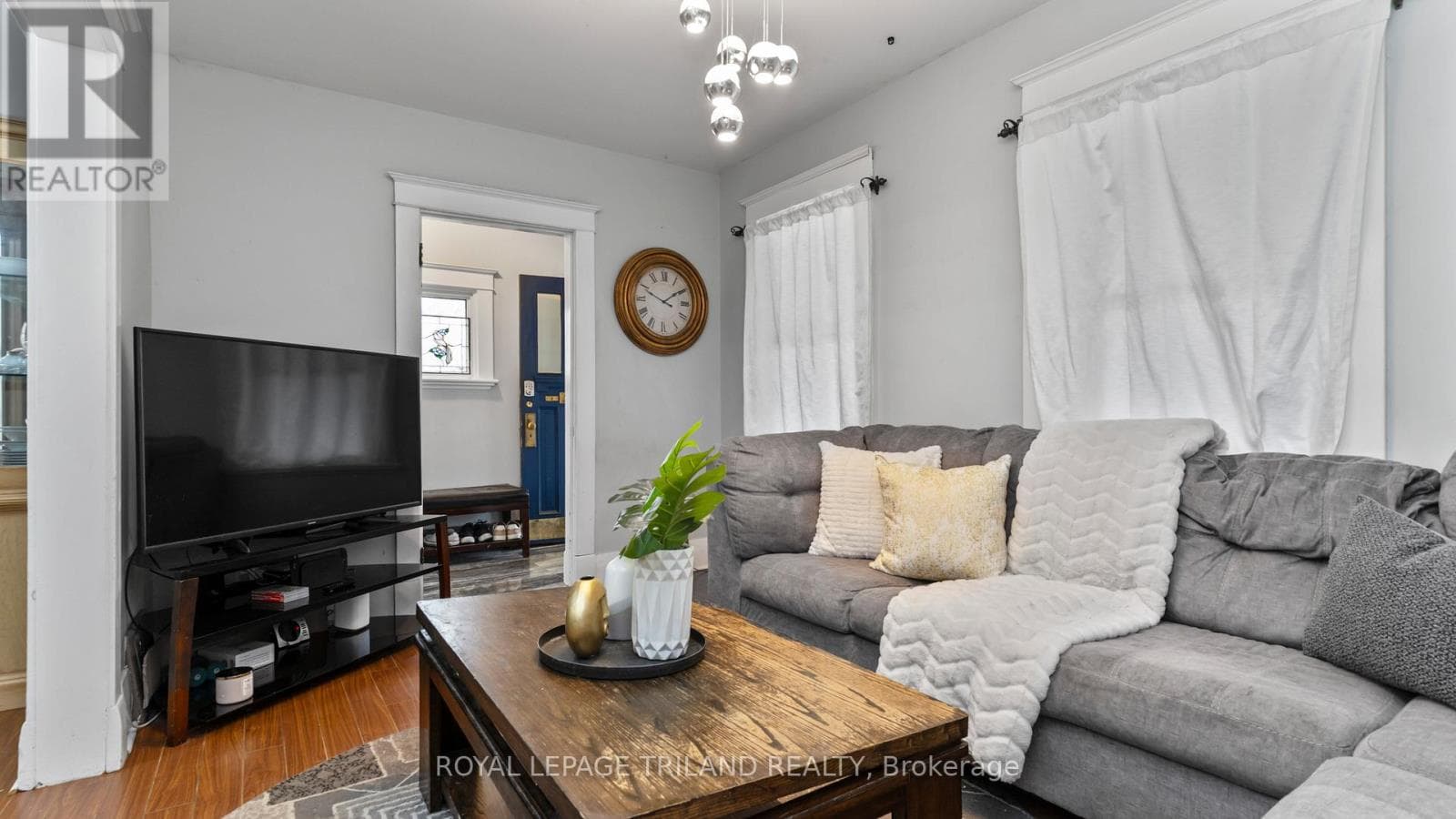 41 GUNN STREET photo 5
