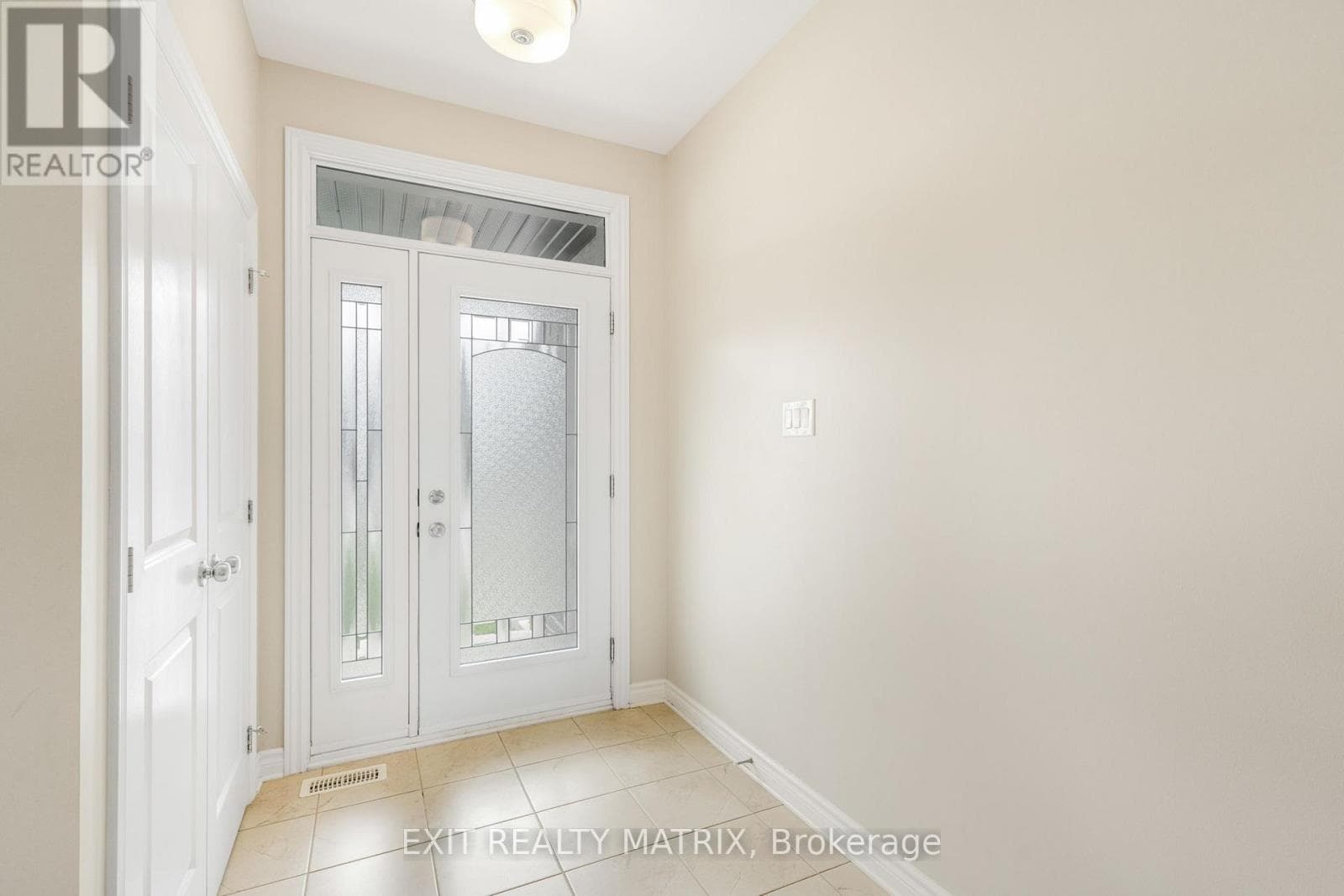 700 NAMUR STREET photo 2