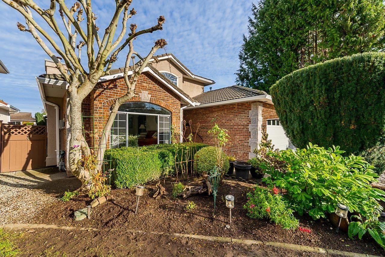 16545 10 AVENUE photo 4