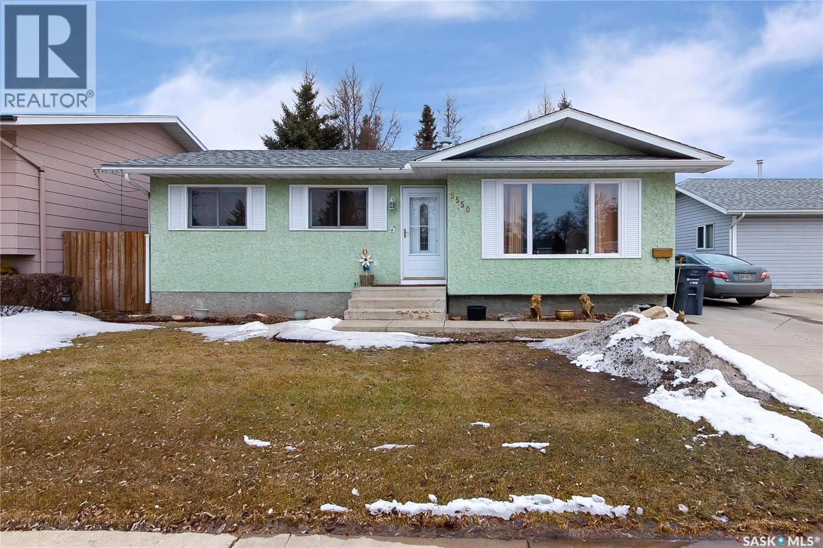 3 bed 3 bath single family at 3550 33rd STREET W — $349,900