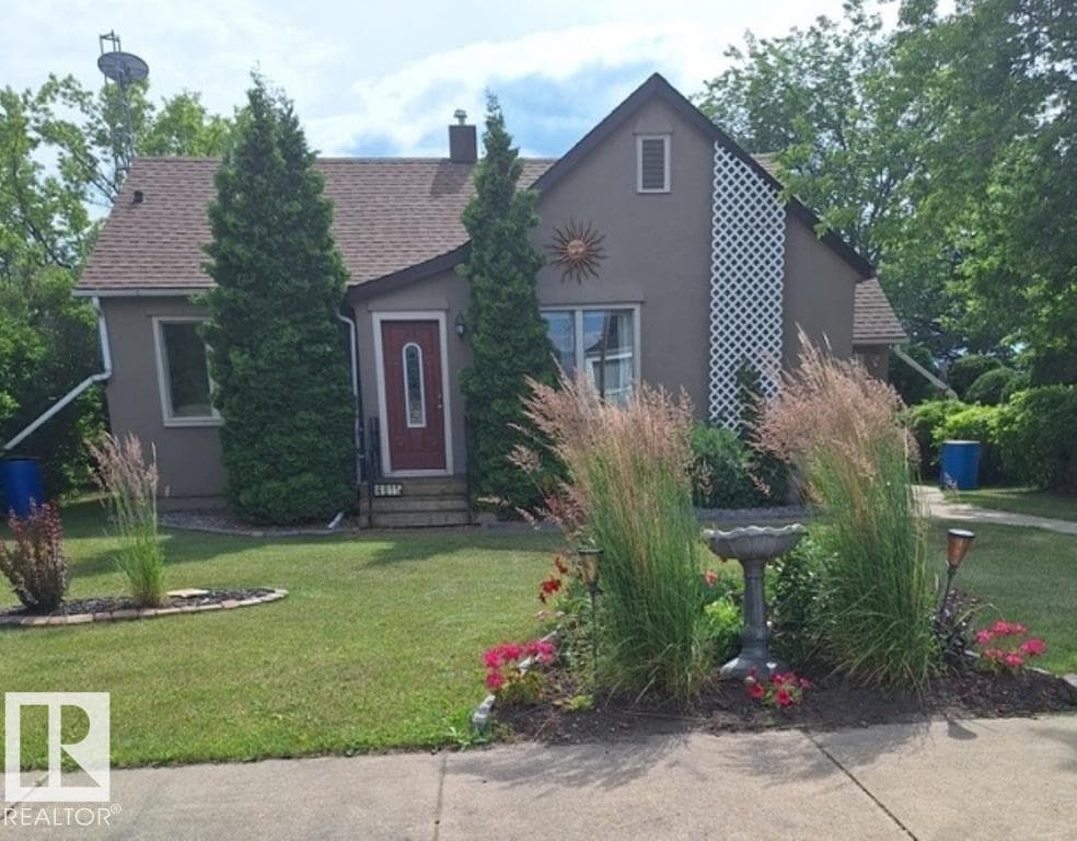 2 bed 2 bath single family at 4811 49 AV — $149,900