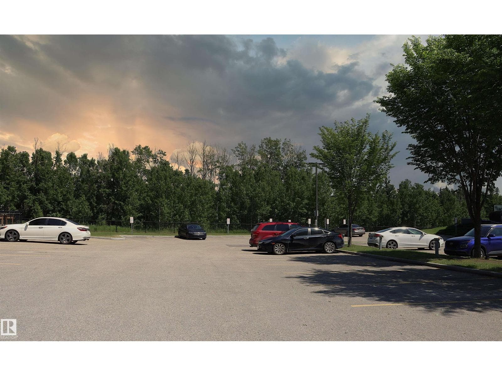 #110 1144 ADAMSON DR SW photo 2