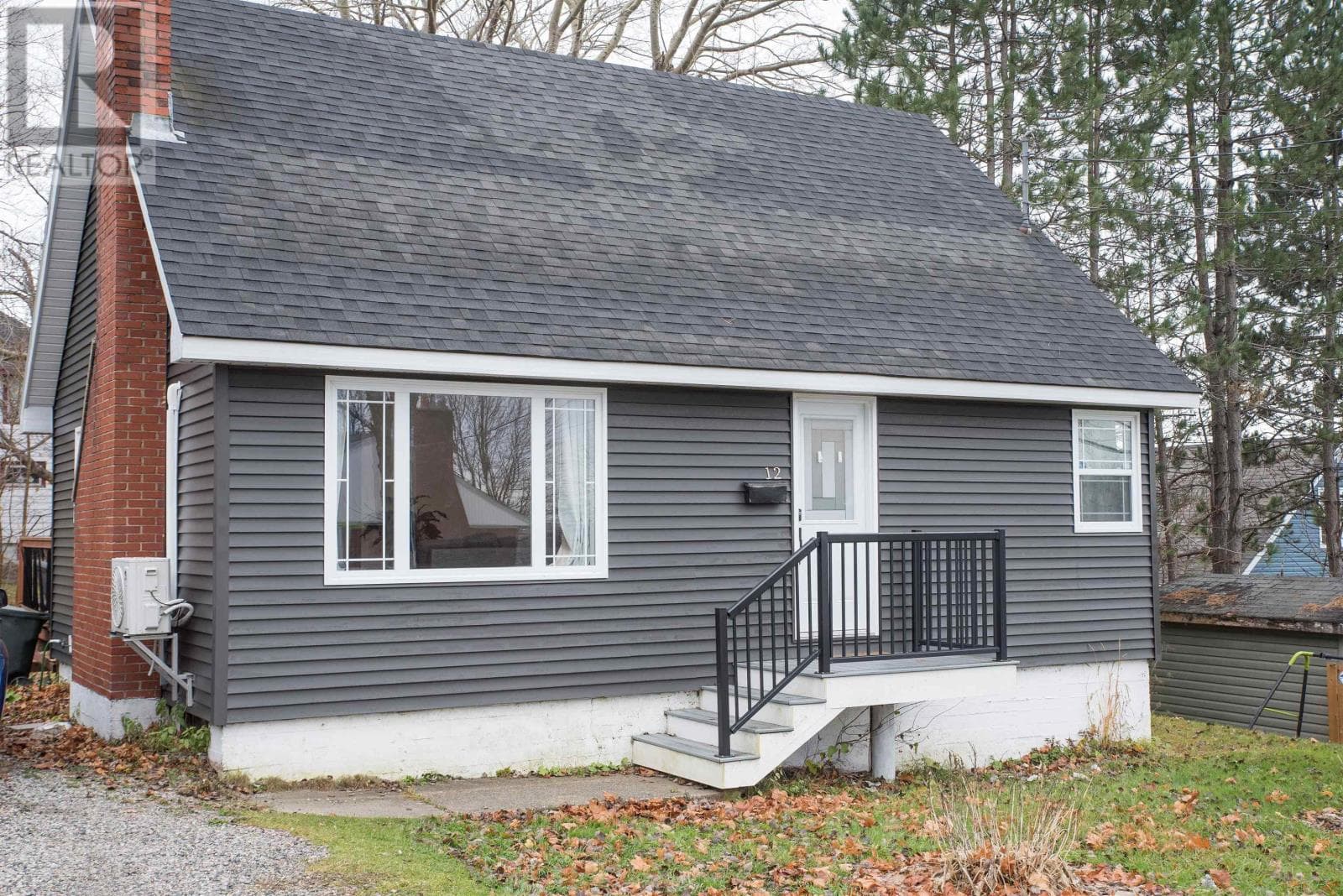 4 bed 1 bath single family at 12 LYNCH — $269,900