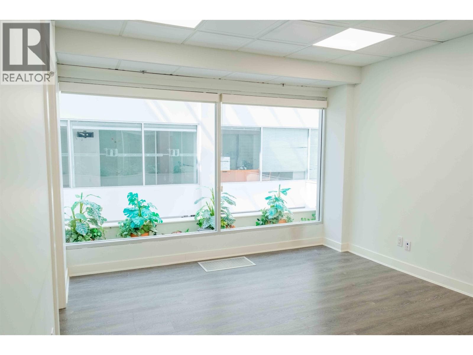 246 515 W PENDER STREET photo 5
