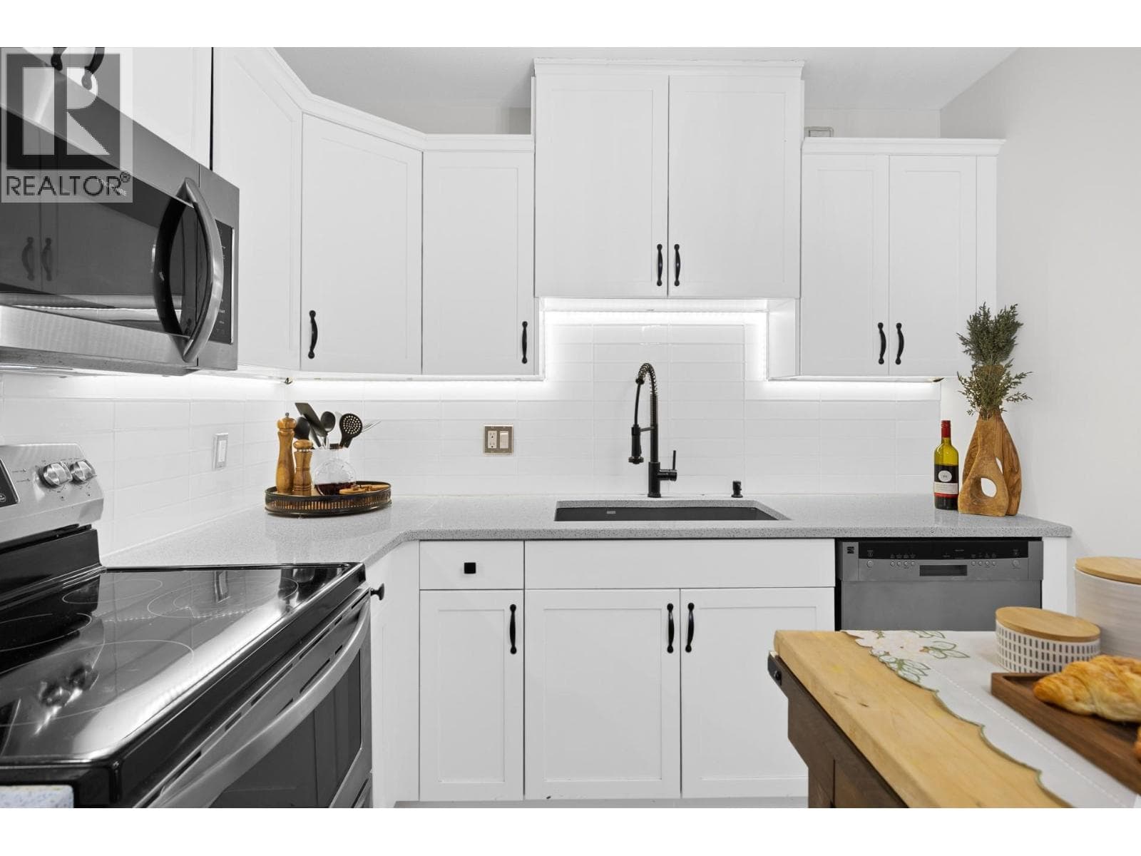 303 Whitman Road Unit# 106 photo 5