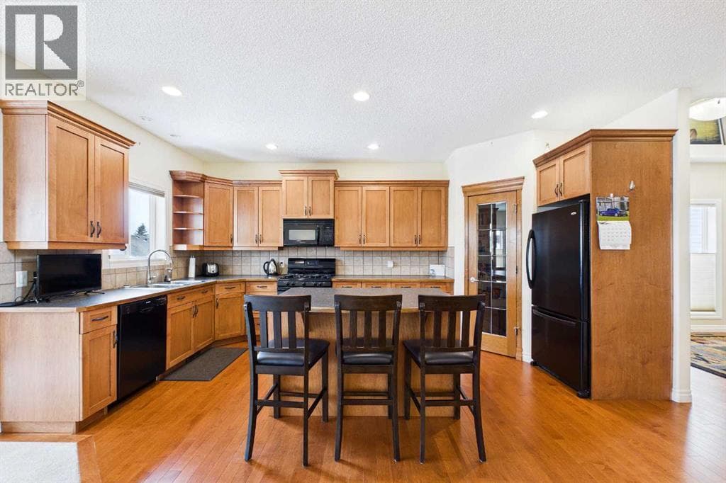 167 Evanston View NW photo 5