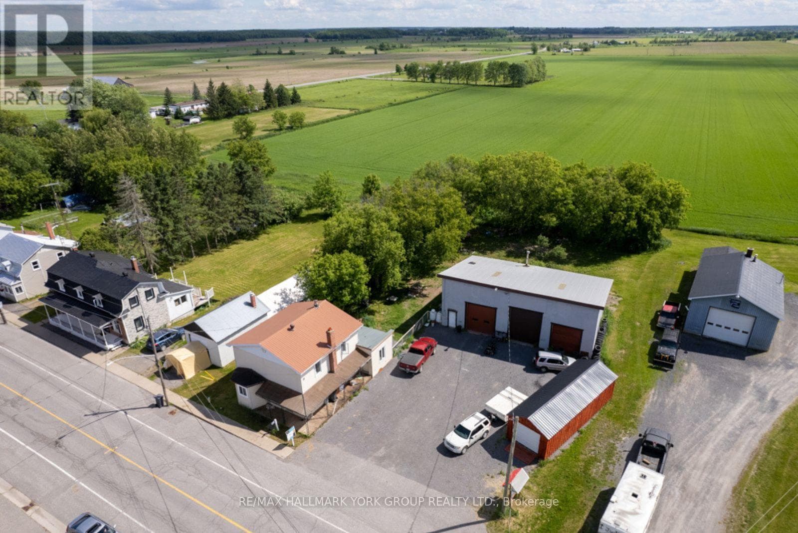754 COUNTY ROAD 18 photo 2