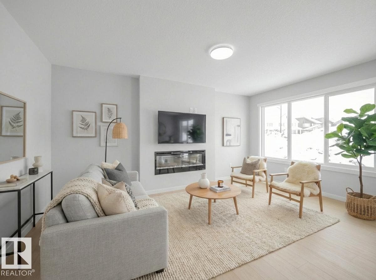 348 172 AV NW photo 2