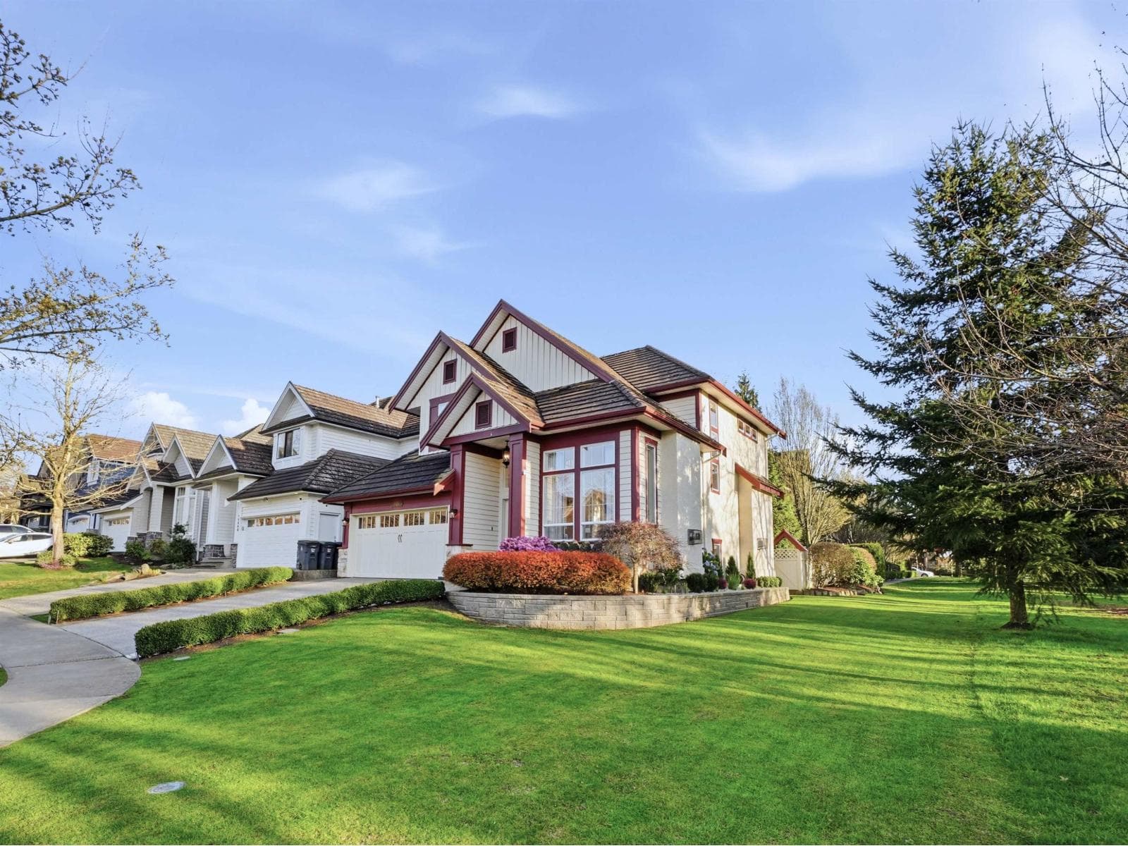 15430 34A AVENUE photo 2