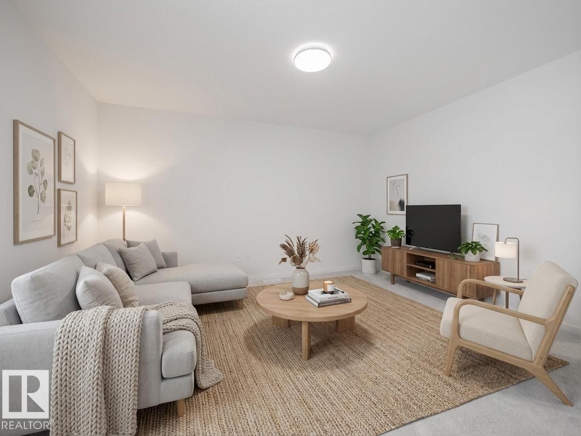 6957 176A AV NW photo 4