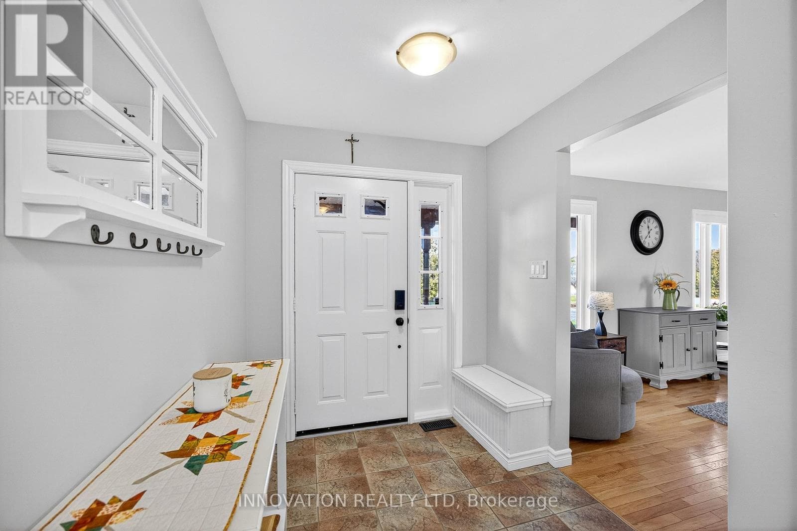 201 GREYSTONE CRESCENT photo 4