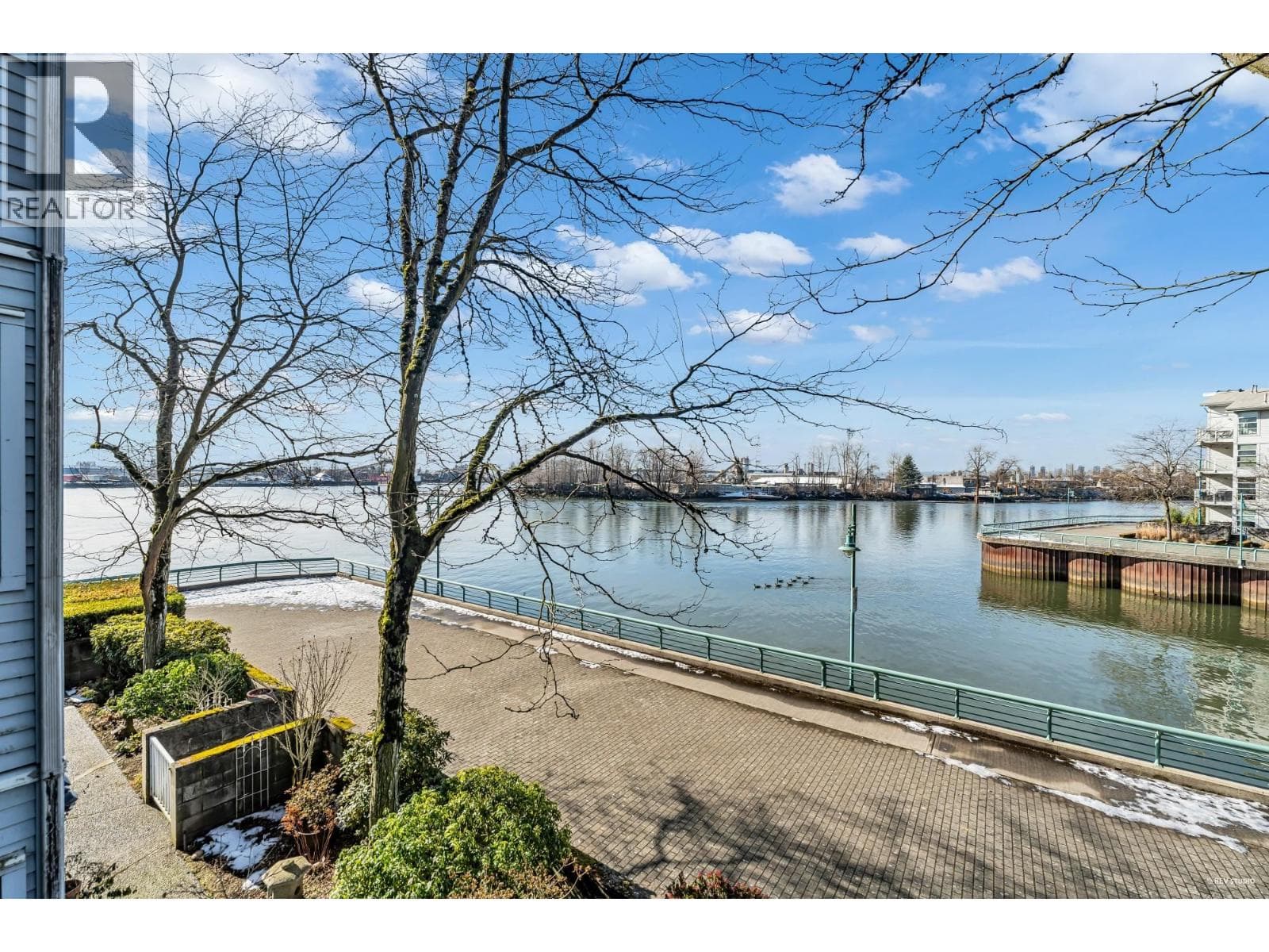 1 bed 1 bath single family at 208 2020 E KENT AVENUE SOUTH — $509,900