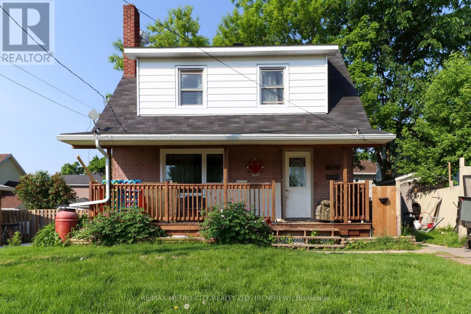 362-370 BALDWIN STREET photo 2