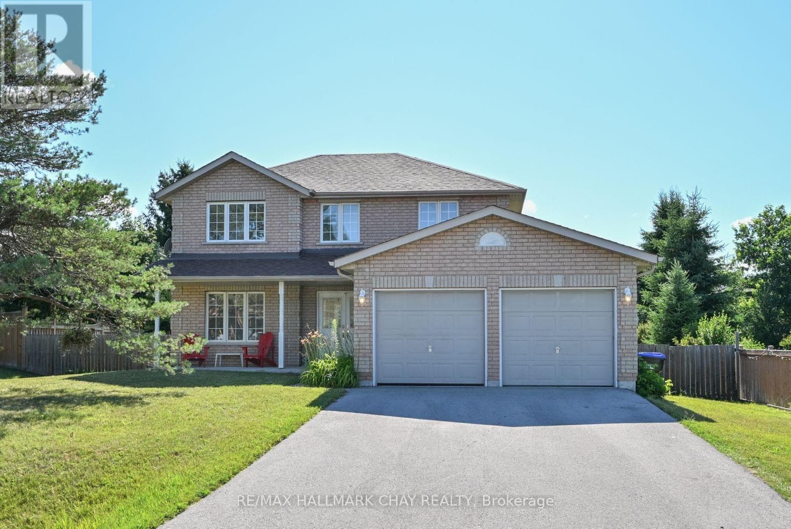 5 bed 4 bath single family at 16 BRIAN CRESCENT — $899,900