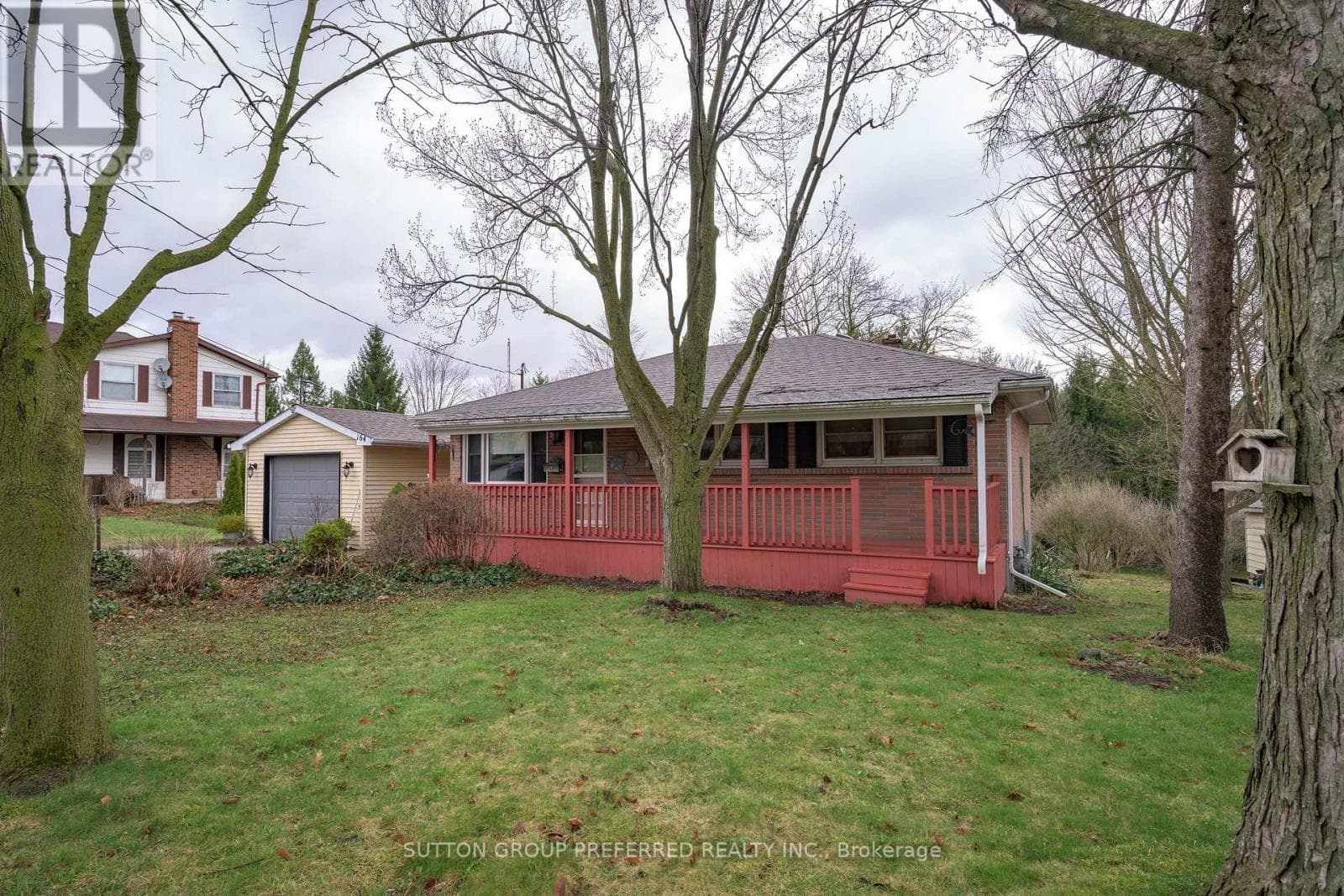 164 MCKEAND STREET photo 5