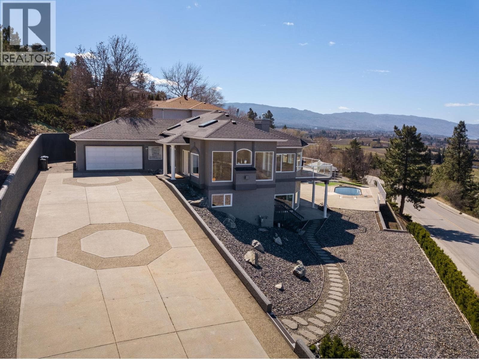 845 Toovey Road photo 3