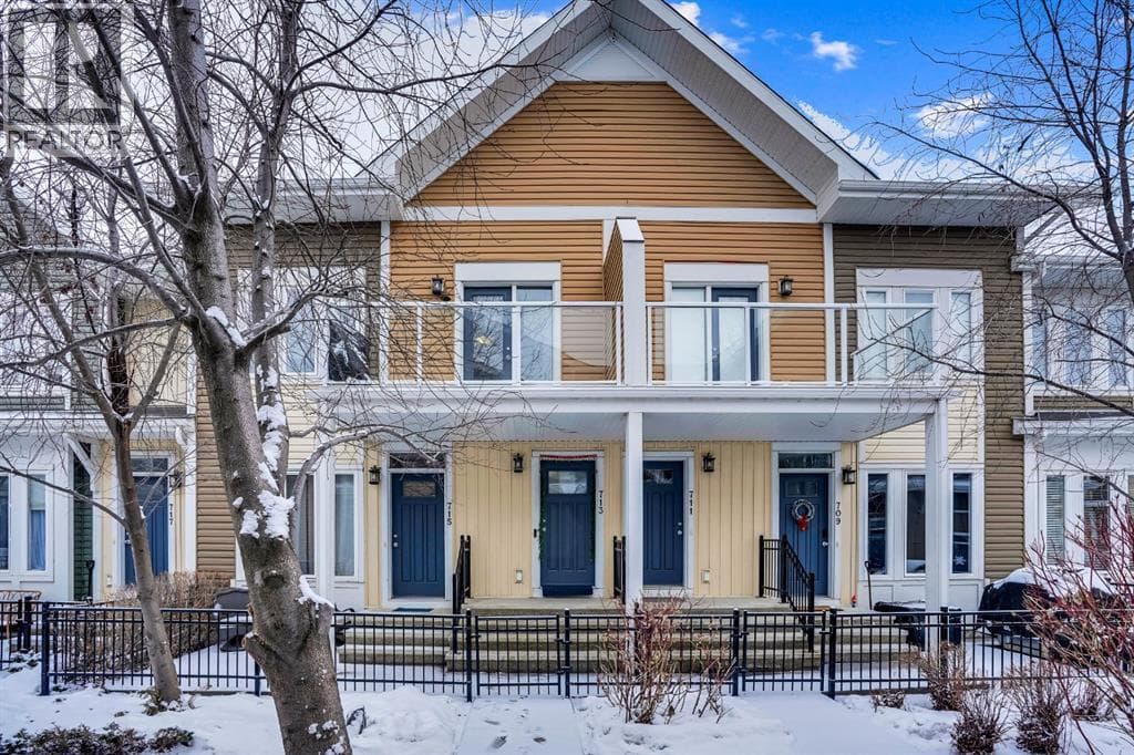 2 bed 1 bath single family at 713 Auburn Bay Square SE — $339,000